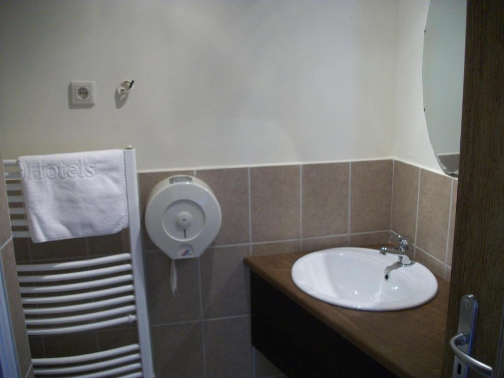 Hotel Viktoria Balatonalmádi Δωμάτιο φωτογραφία